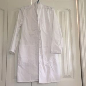 Long sleeve lab coat